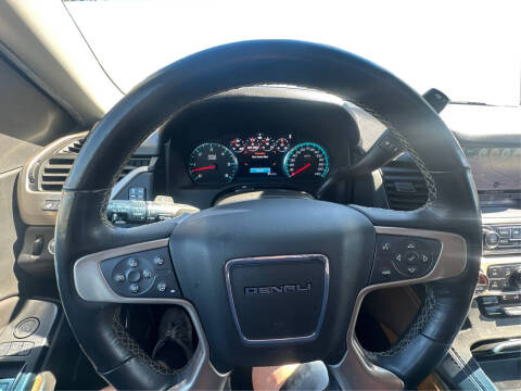 2017 GMC Yukon XL Denali