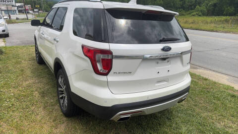 2017 Ford Explorer Platinum