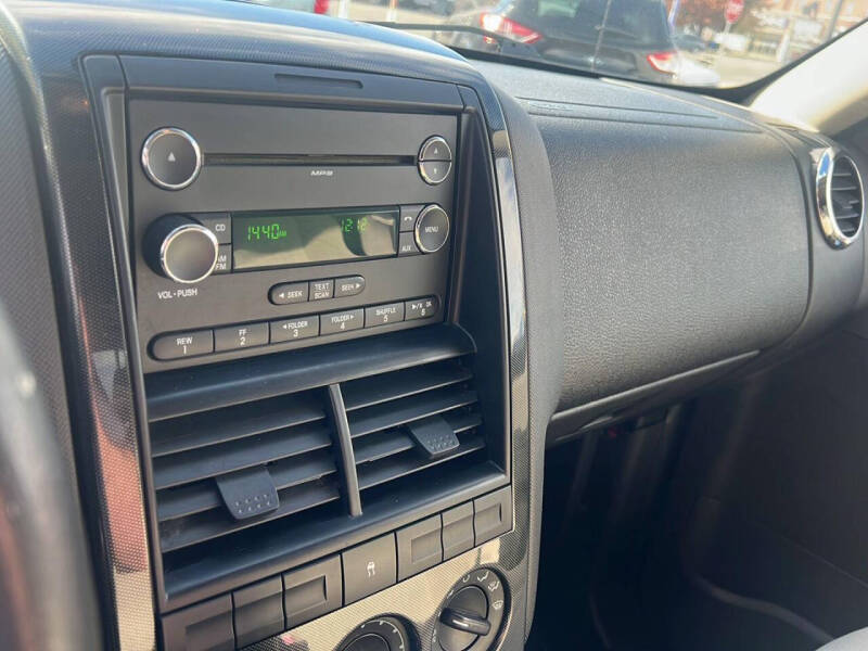 2008 Ford Explorer Sport Trac XLT