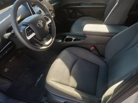 2016 Toyota Prius Two