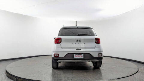 2024 Hyundai Venue SEL