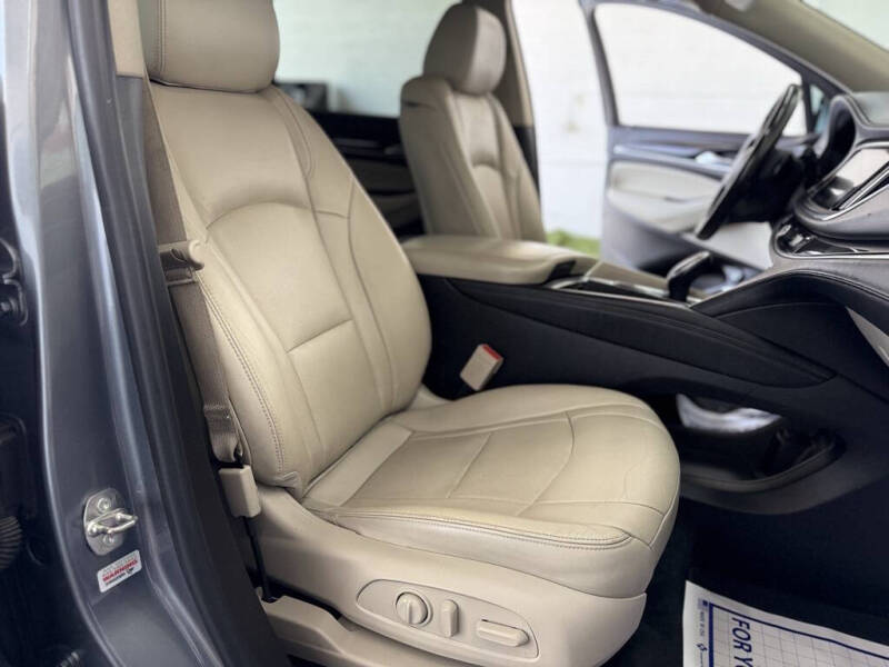 2021 Buick Enclave Essence