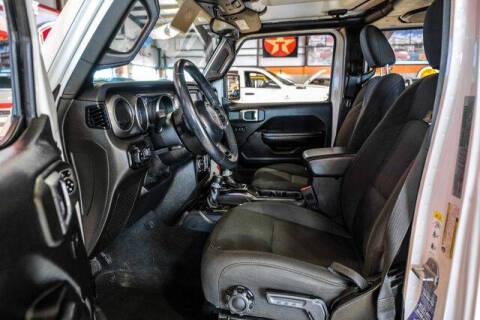 2020 Jeep Gladiator Sport