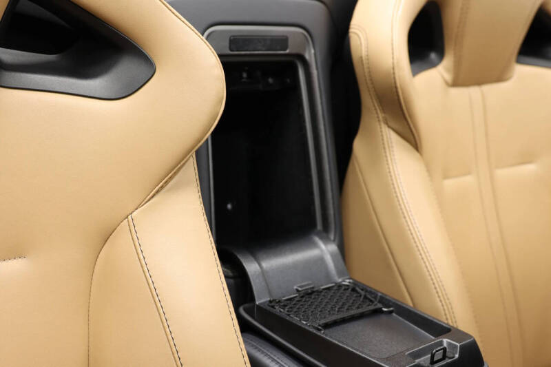 2014 Jaguar F-TYPE V8 S