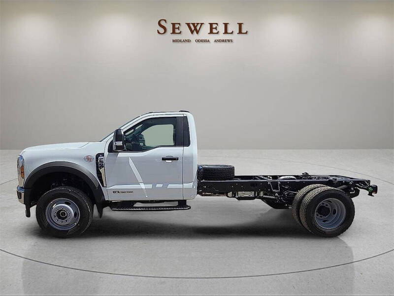 2025 Ford F-600 Super Duty