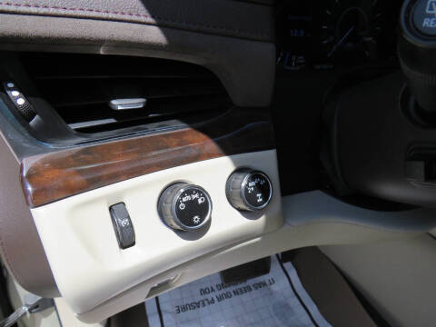 2017 Cadillac Escalade ESV Premium Luxury