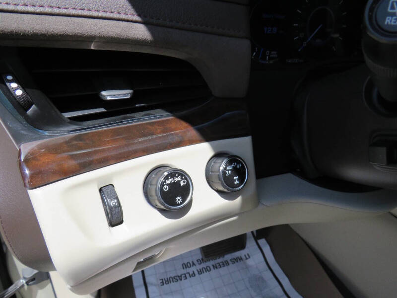 2017 Cadillac Escalade ESV Premium Luxury