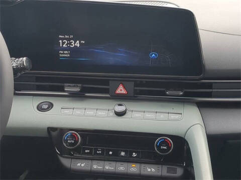 2025 Hyundai Elantra Hybrid Limited