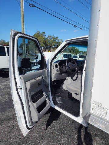 2015 Ford E-Series E-350 SD