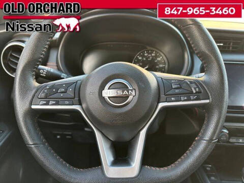 2022 Nissan Kicks SR