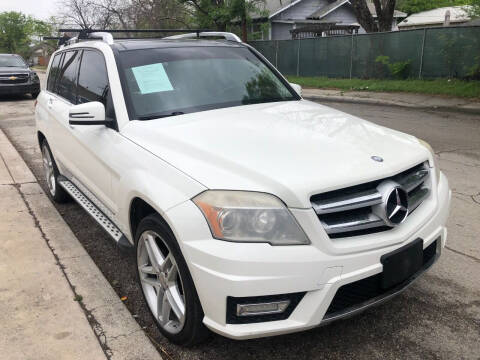 2011 Mercedes-Benz GLK for sale at Carzready in San Antonio TX