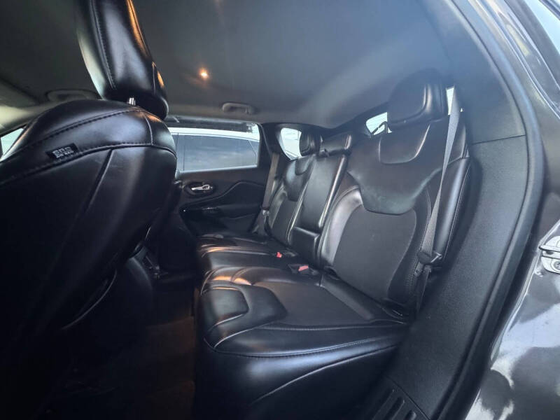 2019 Jeep Cherokee Altitude