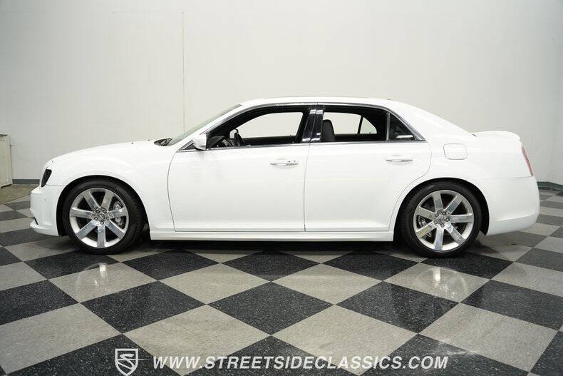 2012 Chrysler 300 SRT8