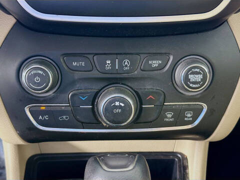 2019 Jeep Cherokee Latitude