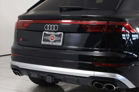 2024 Audi SQ8 4.0T quattro Premium Plus