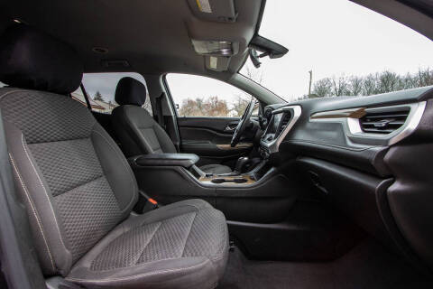 2018 GMC Acadia SLE-2