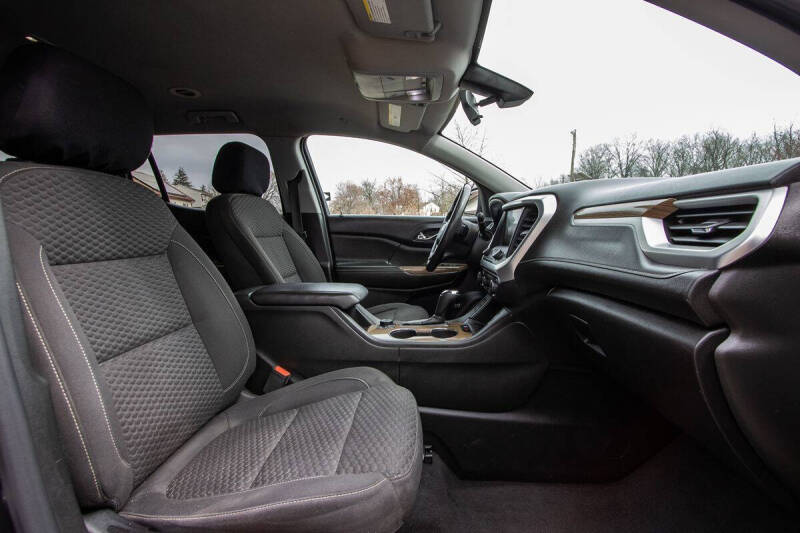 2018 GMC Acadia SLE-2