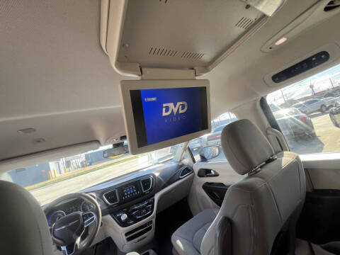 2019 Chrysler Pacifica LX