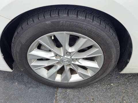 2014 Lexus ES 300h