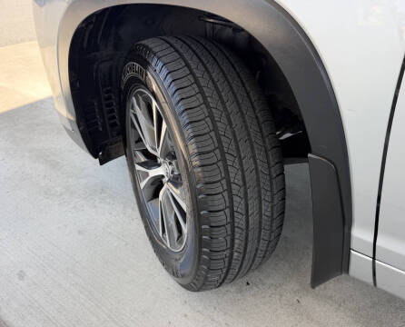 2018 Toyota Highlander LE