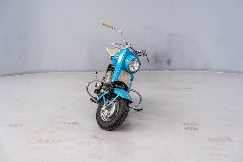 1965 Cushman Super Silver Eagle