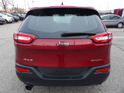 2016 Jeep Cherokee Sport