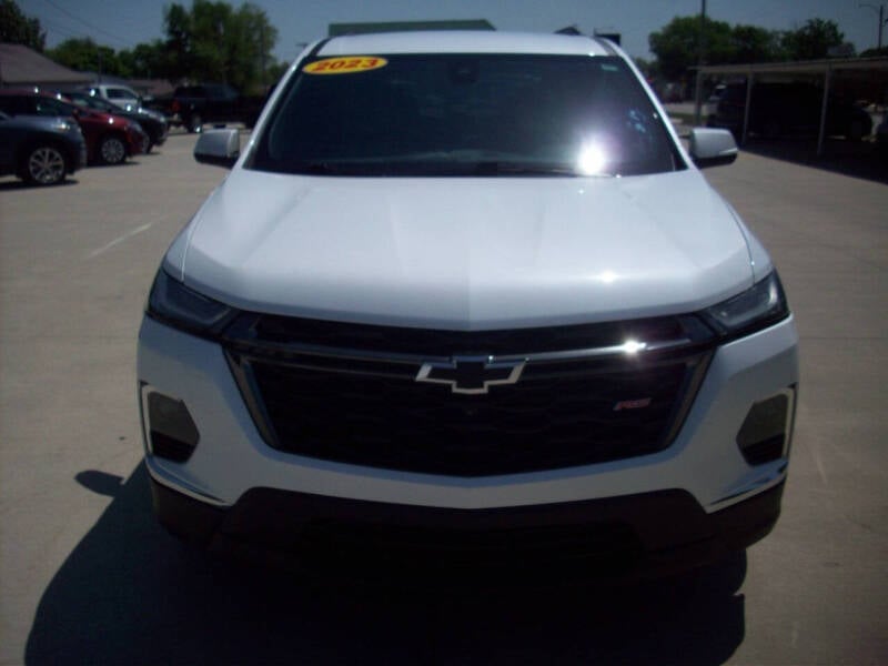 Used 2023 Chevrolet Traverse RS with VIN 1GNERJKW0PJ156439 for sale in Kansas City