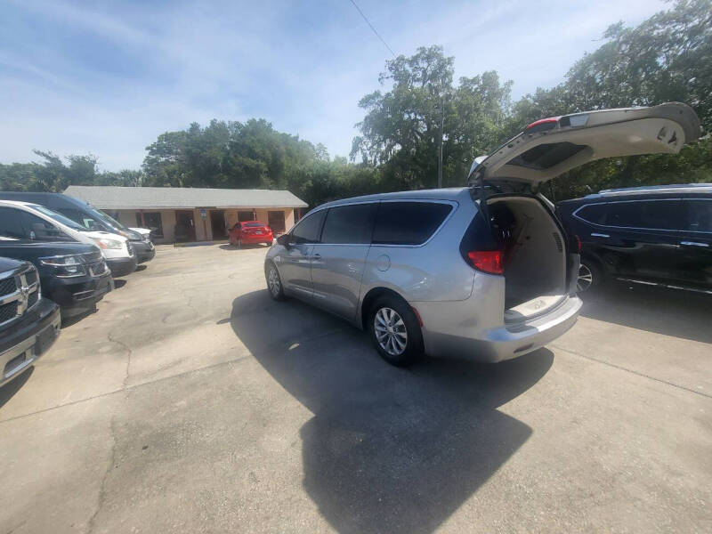 2017 Chrysler Pacifica Touring