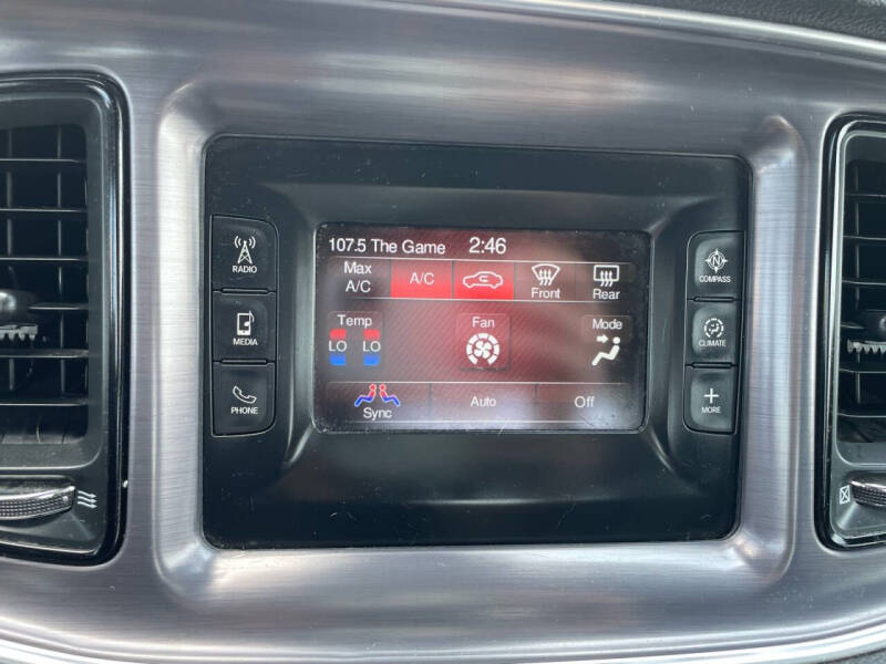 2017 Dodge Challenger SXT