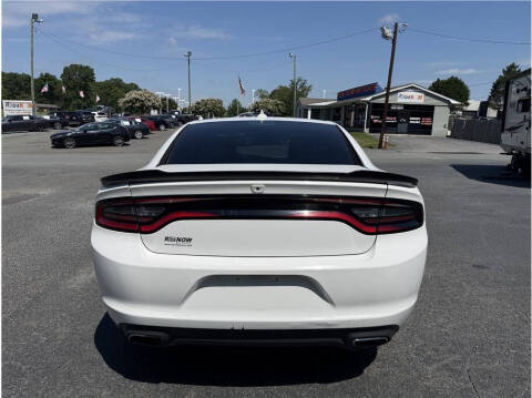 2017 Dodge Charger SXT