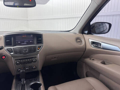 2017 Nissan Pathfinder