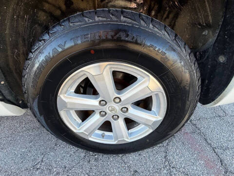 2010 Toyota Highlander SE