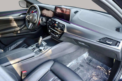 2021 BMW 5 Series M550i xDrive