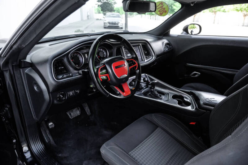 2017 Dodge Challenger