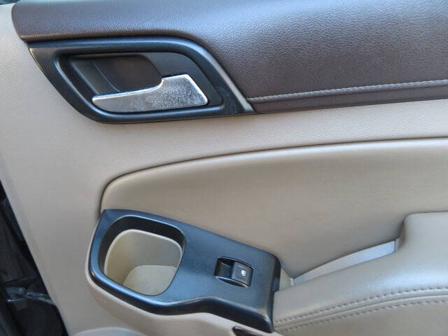 2015 GMC Yukon XL SLT