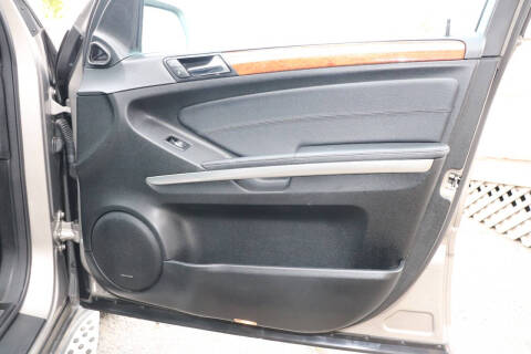 2009 Mercedes-Benz M-Class ML 320 BlueTEC