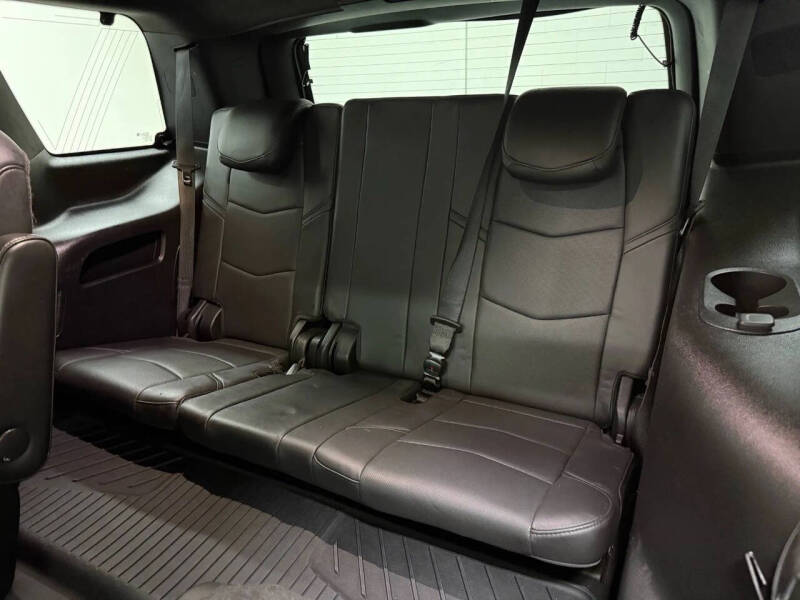 2019 Cadillac Escalade Platinum