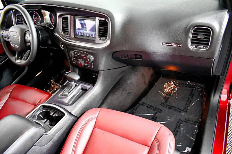 2018 Dodge Charger SXT