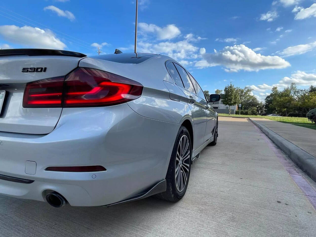 2019 BMW 5 Series for sale at MOTOR VILLAGE LLC in Houston, TX