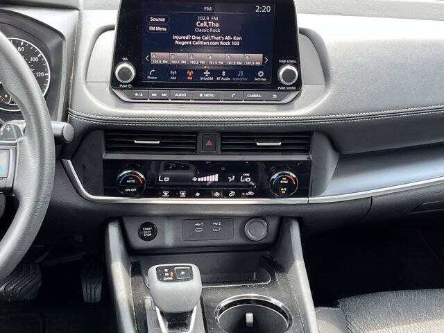 2024 Nissan Rogue SV