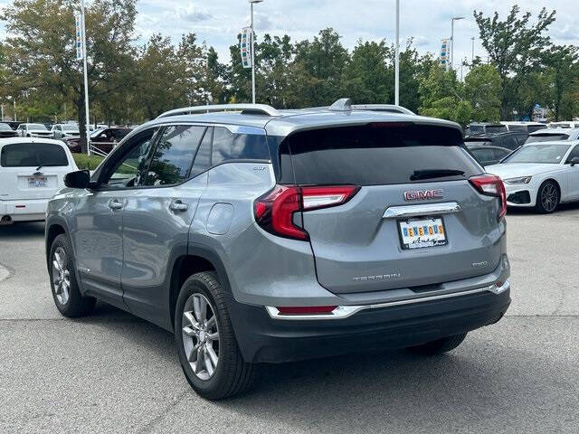 2024 GMC Terrain SLT