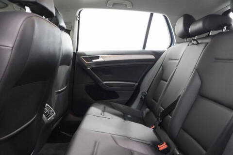 2017 Volkswagen Golf TSI Wolfsburg Edition