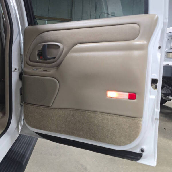 1999 Chevrolet Suburban C2500 LT