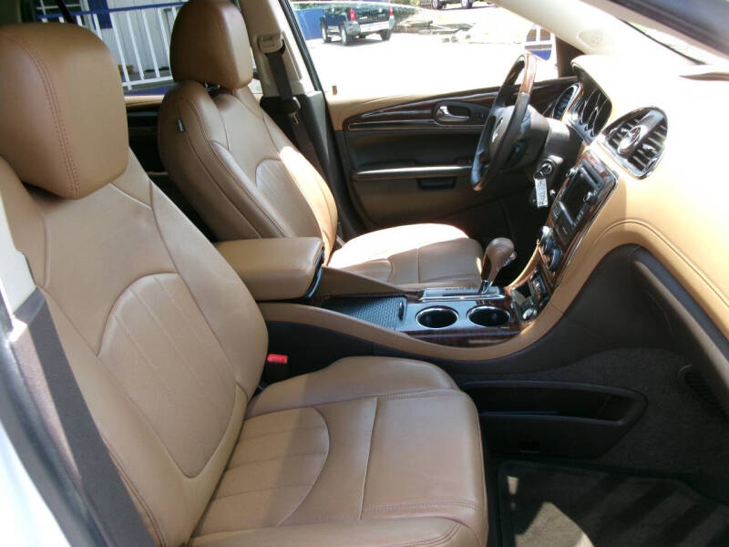 2017 Buick Enclave Leather