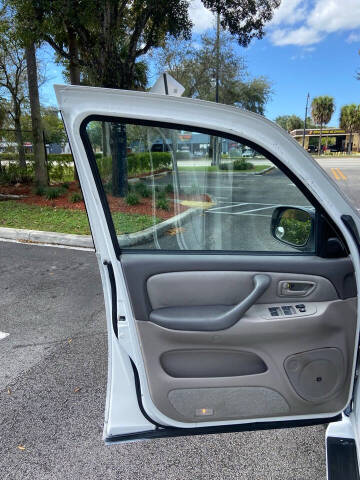 2006 Toyota Sequoia SR5