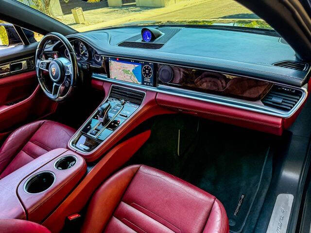 2018 Porsche Panamera 4 E-Hybrid