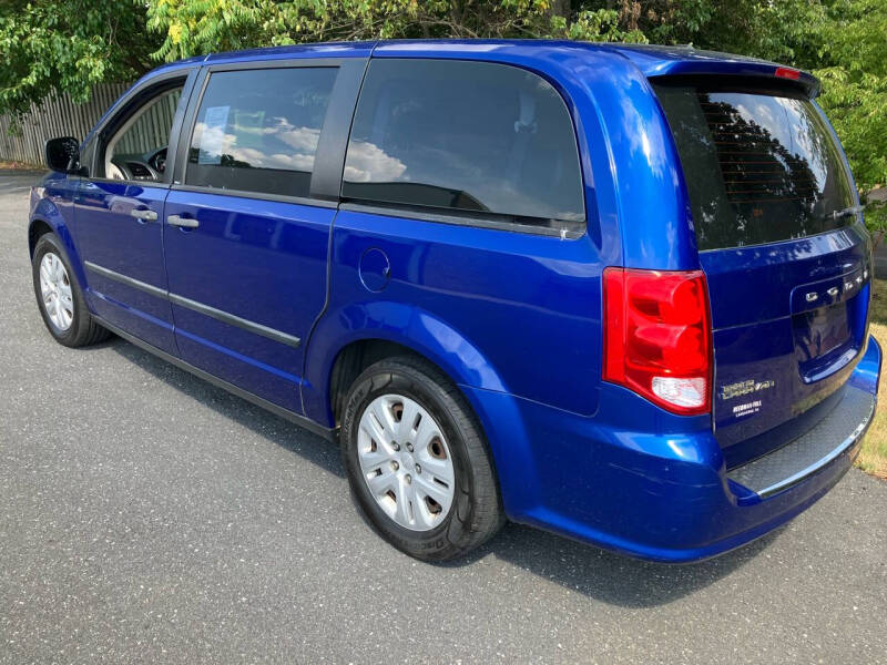 2013 Dodge Grand Caravan null photo 3