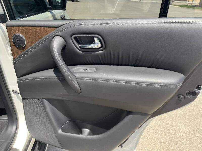 2017 Infiniti QX80