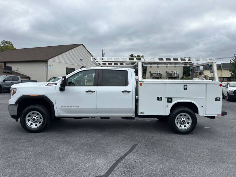 2022 GMC SIERRA UTILITY
