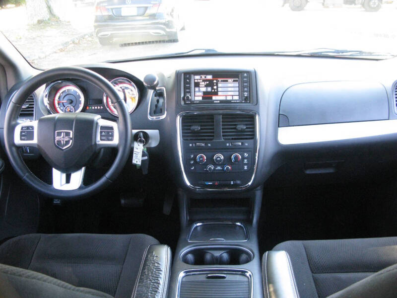 2015 Dodge Grand Caravan SXT Plus